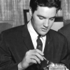 Elvis-Presley_Familie-Graf-75