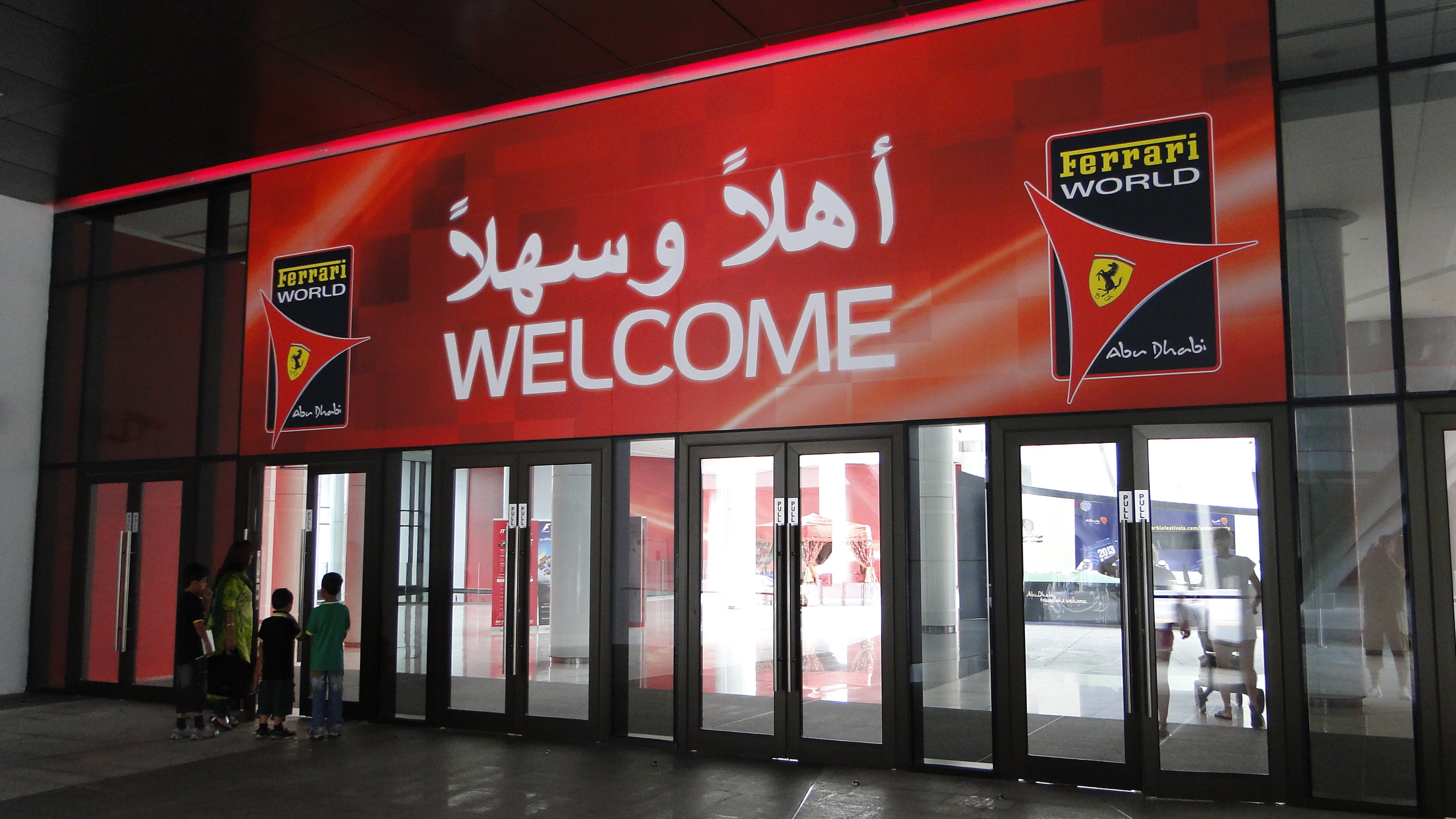 Familie Graf Urlaub Ferrari World