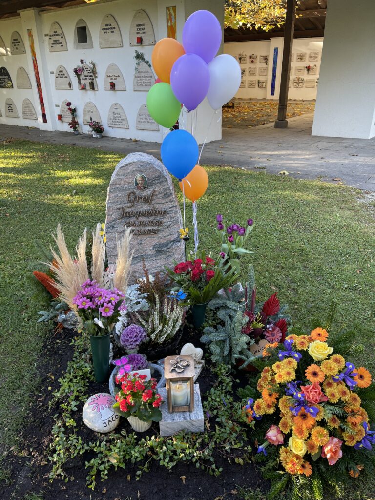 Jacqueline Graf Grab